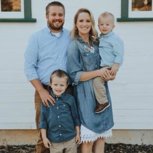 Meet your Posher, Madison - Picture 1 of 1